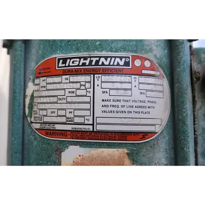 Used Stainless Steel Vertical Mix Tank – 260 Gallon