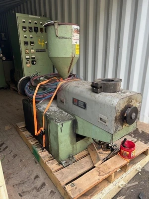 USED 1972 JOHNSON 1.5" 24:1 EXTRUDER