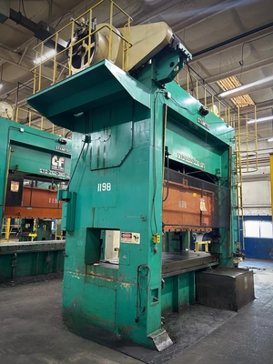 USED 1994 STAMTEC STAMTEC STD-260-380-125 PRESS