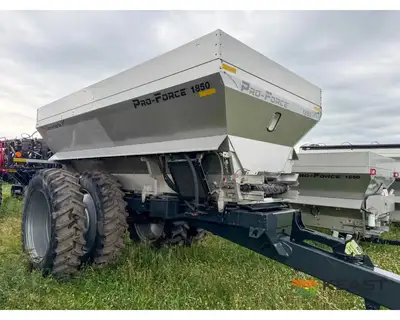 Used UNVERFERTH _UNKNOWN_ Dry Spreaders Iowa US | Keast Enterprises #1360495