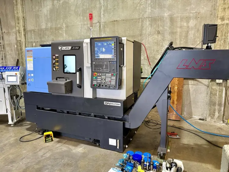 Used 2010 DOOSAN LYNX 220 L CNC Lathes | MachineStation #947616