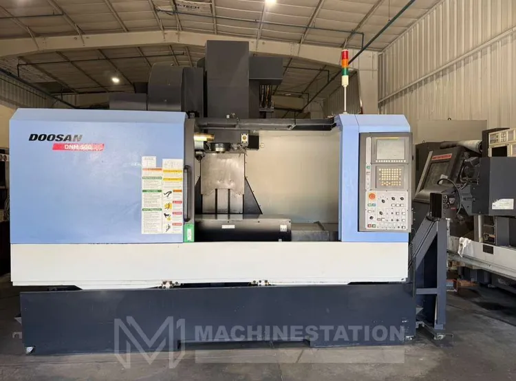 Used 2008 DOOSAN DNM 500 Vertical Machining Centers | MachineStation #947631