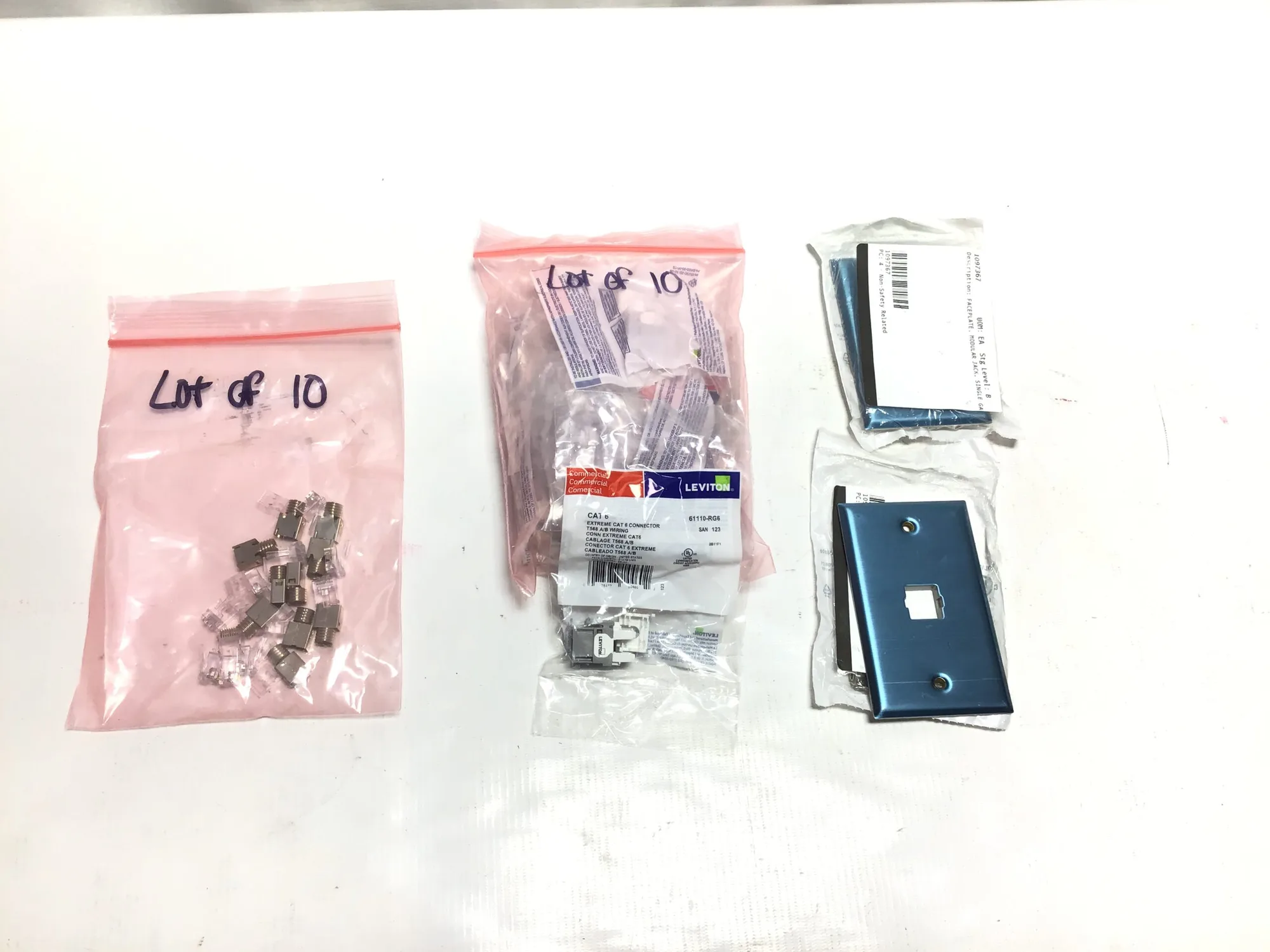 Leviton 61110-RG6 CAT6 T568 QuickPort eXtreme Jack Module Gray & Faceplate