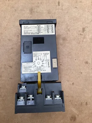 Omron Counter H7CX-R11 Tachometer; P2CF-1; 100-240VAC 50-60 Hz