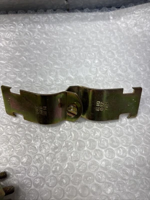 NEW T&B 1 1/4 EMT Clamp