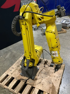 USED FANUC M-20IA +R-30IA