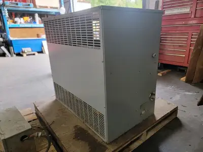 225 kVA Transformer 600Y pri. volts, 208Y/120 sec. volts