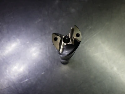 Kennametal .844" Coolant Thru 10xD Drill 1" Shank KSEM0844R10SS100 (LOC1318A)