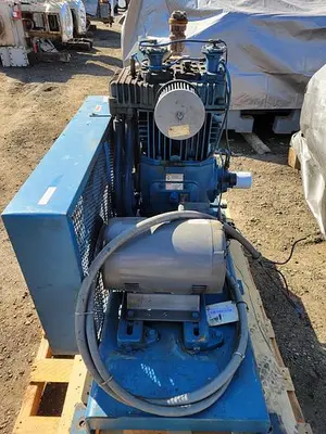 USED QUINCY 370