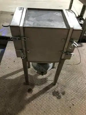 Custom Stainless Dust Collector Hopper / Air Filter w/ UAF FF-1050-B Filters