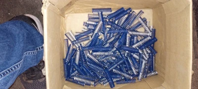 Lot  of  200 new  est.- Die  2 1/2 " compression Springs