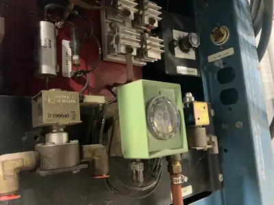 Used MILLER 330A/BPLA Arc Welders Ohio US | HGR 24 #1304140
