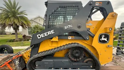 USED 2023 Deere 317G