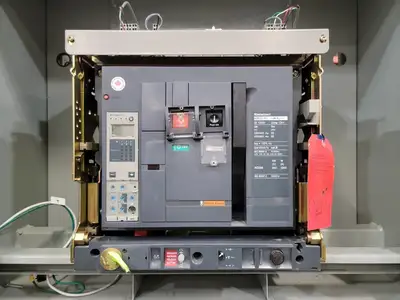 Used SQUARE D NW32H1 Circuit Breakers British Columbia CA | Lenmark #913862