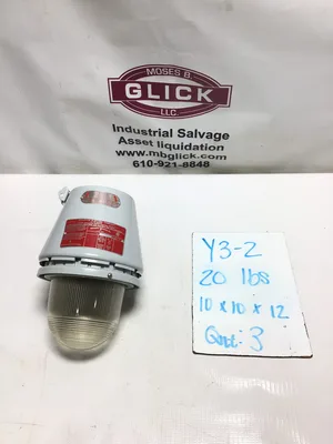 Appleton AAU-1N – A-51 Incandescent Vented Explosion Proof Lighting Fixture