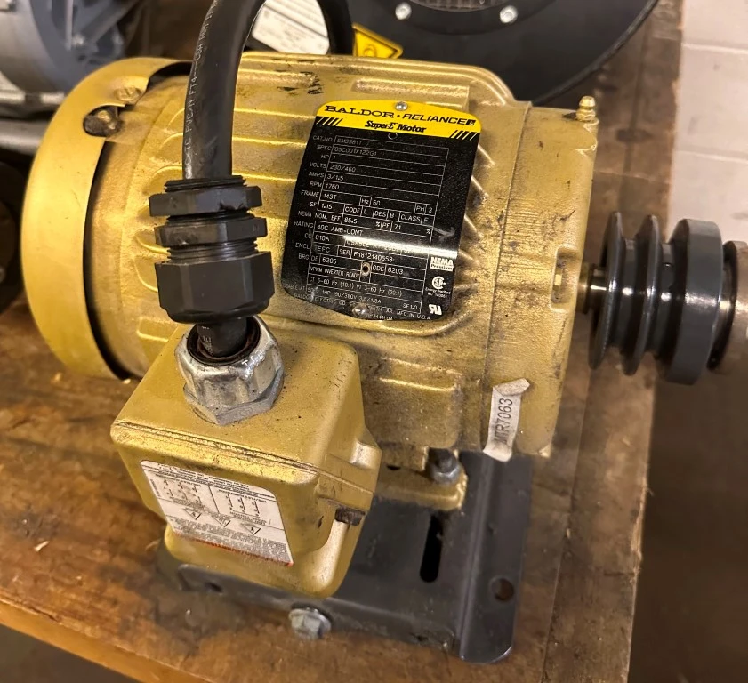 BALDOR 1HP ELECTRIC MOTOR - 143T, 1760