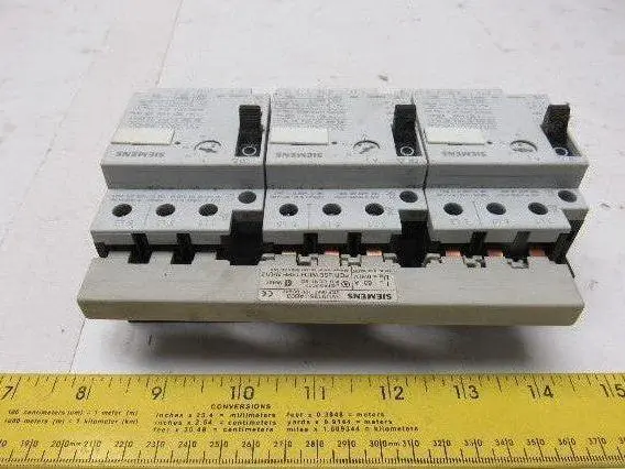 Siemens (1) 3VU1300-1NH00 & (2) 3VU1300-1MG00 Motor Starter W/Buss Connector