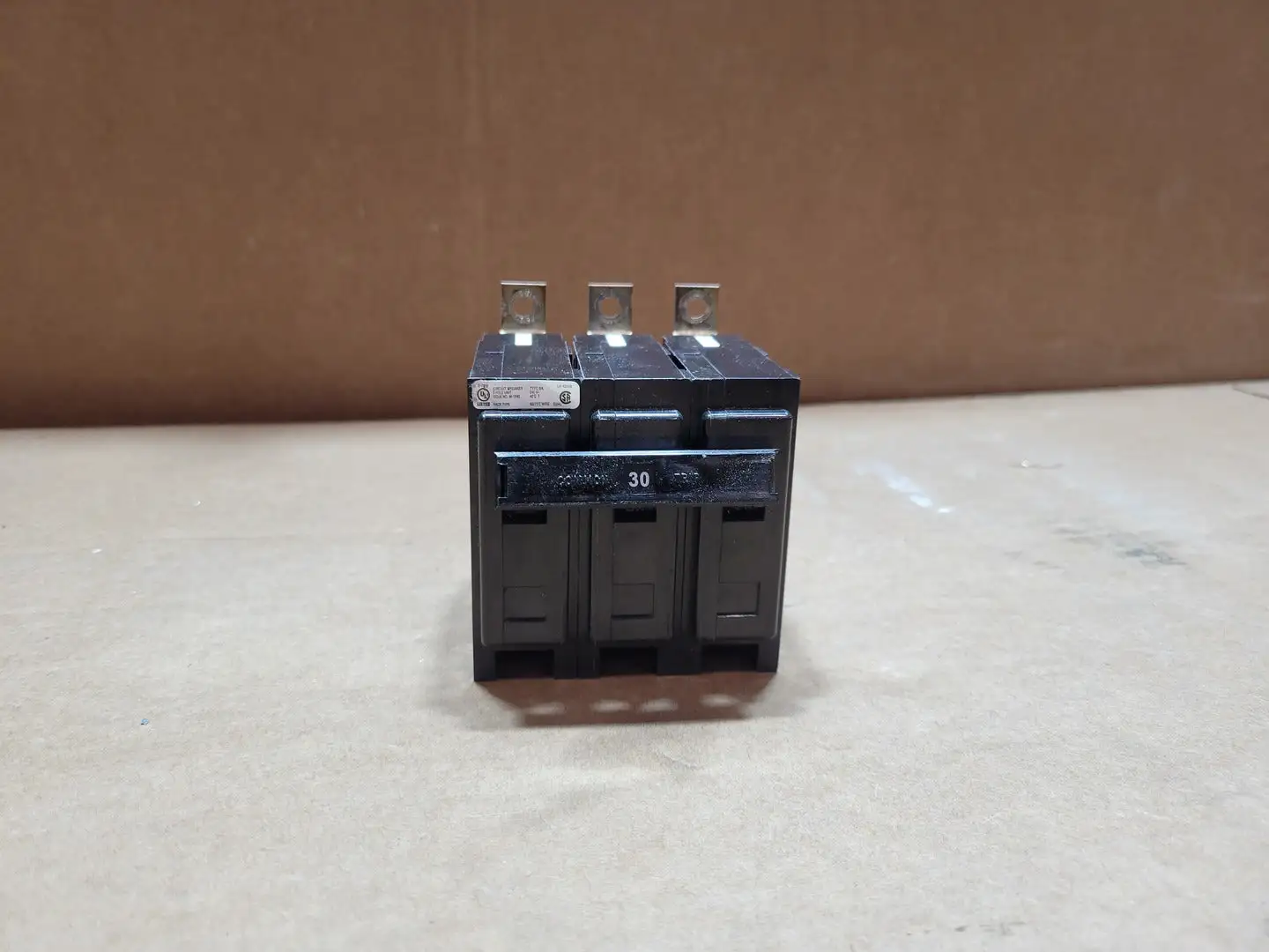 Used EATON BAB3030H Switchgears British Columbia CA | Lenmark #835429