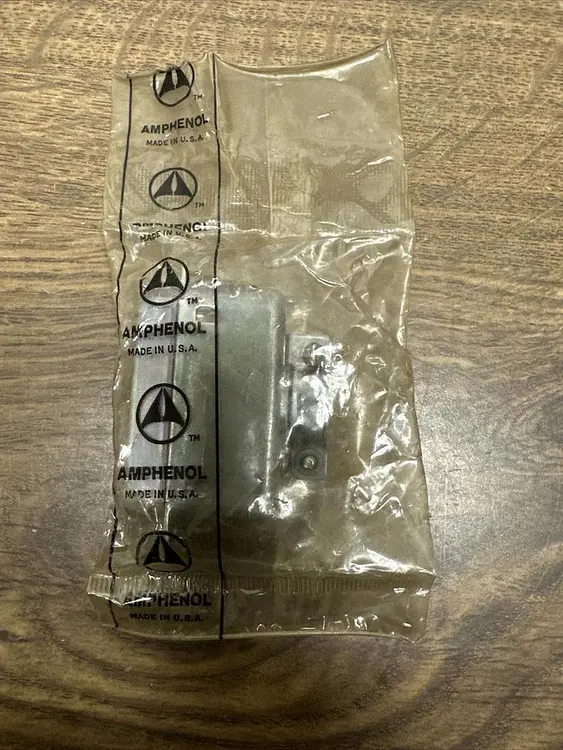Used AMPHENOL 57-30360 Valves/Fittings Ohio US | Surplus Asset Holdings #1245038