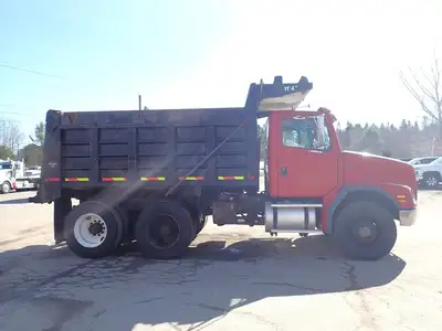 Used 2003 FREIGHTLINER FL112 Mobile Cranes Massachusetts US | Brookside Equipment Sales #1421937