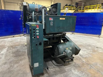 USED 1989 OLIVER 2072