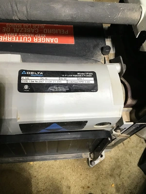 USED DELTA WOOD PLANER MDL TP305