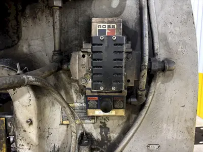 USED L&J 80