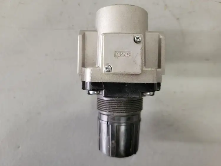New | in-Stock SMC AR40-02E-1 Valves/Fittings British Columbia CA | Lenmark #258820