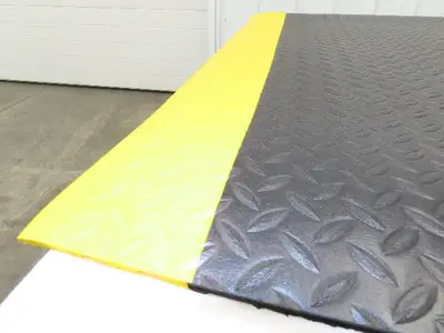 Uline Anti-Fatigue Black Foam Floor Mat 36"x 36" Yellow Border Work Lot of 2