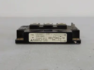 USED MITSUBISHI CM200DY-24E 2RG200B
