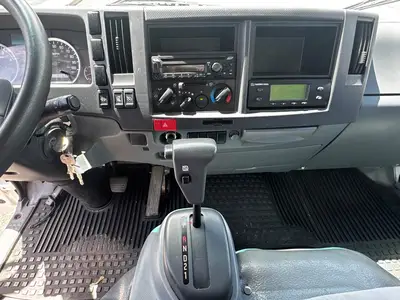 Used 2019 ISUZU NQR Reefer Trucks Florida US | Truck and Van Outlet #1509194