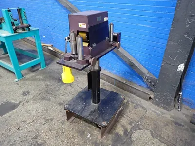 USED MGS/HALL CAT 300