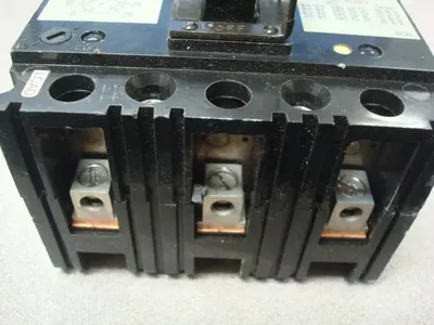 Square D FAL3600311M Mag-Gard Circuit Breaker 3 Amps 600VAC Used