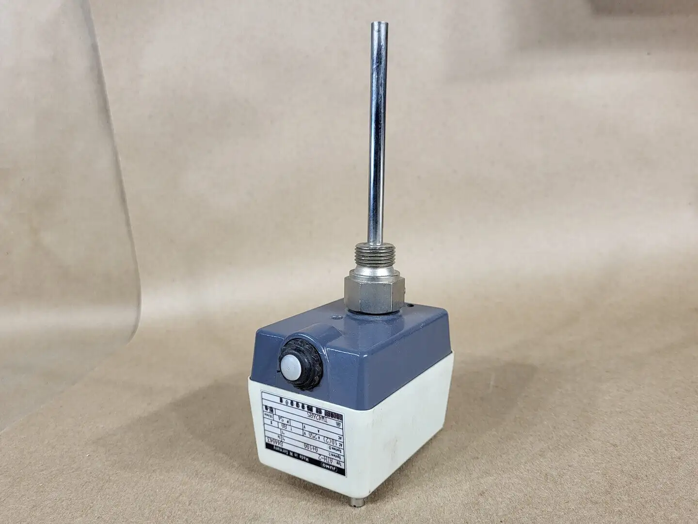 NEW JUMO ATH-2