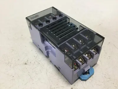 USED NAIS RT3SP1-24V