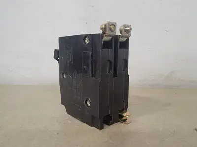 USED SQUARE D QOB230