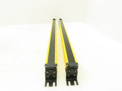 440L-P4J0640YD Guardshield Safety Light Curtain Transmitter/Receiver Set
