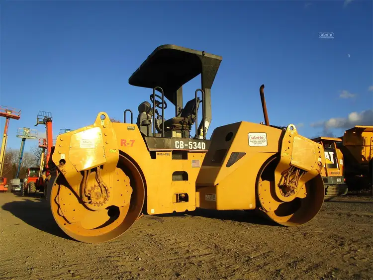 Used 2005 CATERPILLAR CB-534D Tandem Rollers New York US | Abele Tractor #1343030