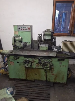 Used 1991 TOS HOSTIVAŘ 2 UD  750 Universal Cylindrical Grinders SK | F.M.T. Group s.r.o. #1253146