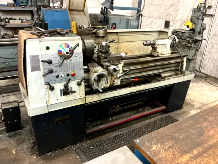 Used WILLIS CP-1550 Engine Lathes | Equipment Recovery Corp. #1330953
