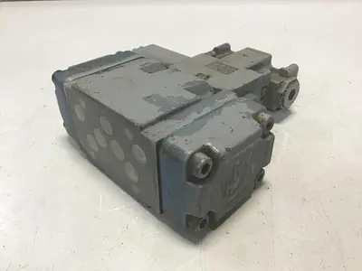 USED REXROTH 4WEH10D40M0/6AG24NPS-997-0