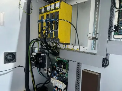 2008 FANUC ROBODRILL AT-21IFL Vertical Machining Centers | Midstate Machinery (7)