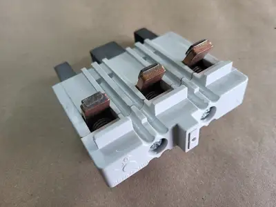 NEW CUTLER-HAMMER WCK33