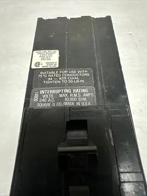 Used SQUARE D Q1U370 Circuit Breakers | Surplus Asset Holdings #1188957