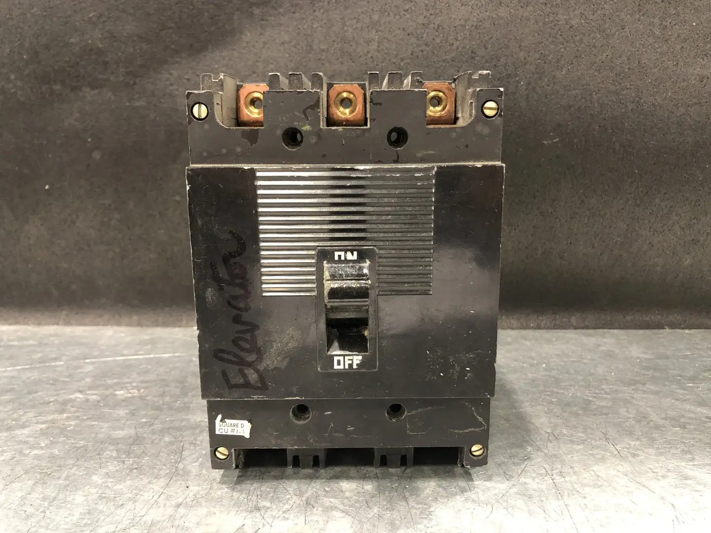 USED SQUARE D 999370