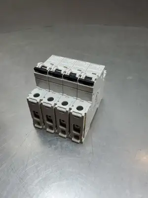 USED Siemens 5SJ4106-7HG40 Circuit Breaker, 6A, 1P, 240VAC, 60VDC, Lot of 4