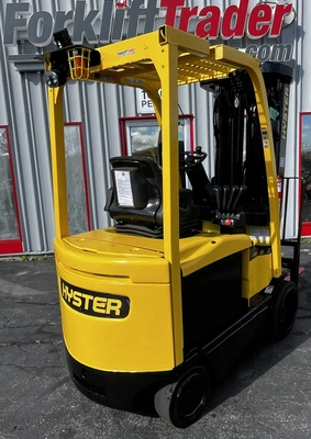 USED 2018 HYSTER E55XN-33