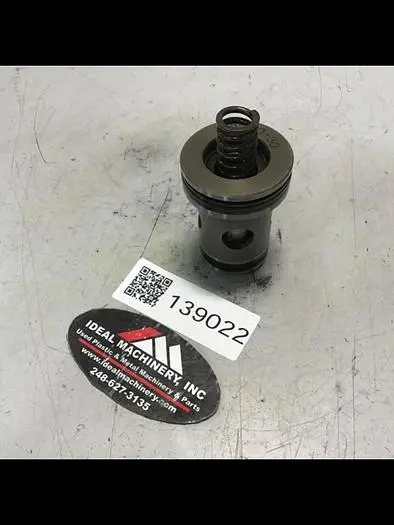 USED VICKERS 25-D10-30