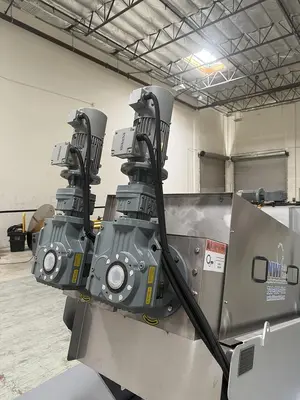 NEW NWI JX302 VOLUTE PRESS SLUDGE DEWATERING SYSTEM W/  POLYMER  DOSING UNIT MFG 26