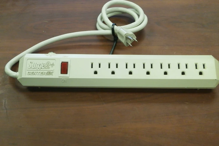 Used SURGE 2+ CENTER EX SurgeStrip Surge Protectors Arizona US | ASSET CONVERSION SPECIALISTS, INC. #312932